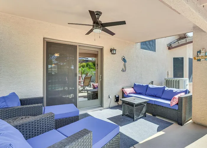 Holiday home Patio + Fire Pit: Getaway Near Golfing!